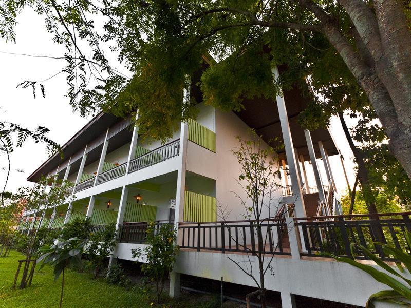 Tree House Hotel Sisaket Εξωτερικό φωτογραφία