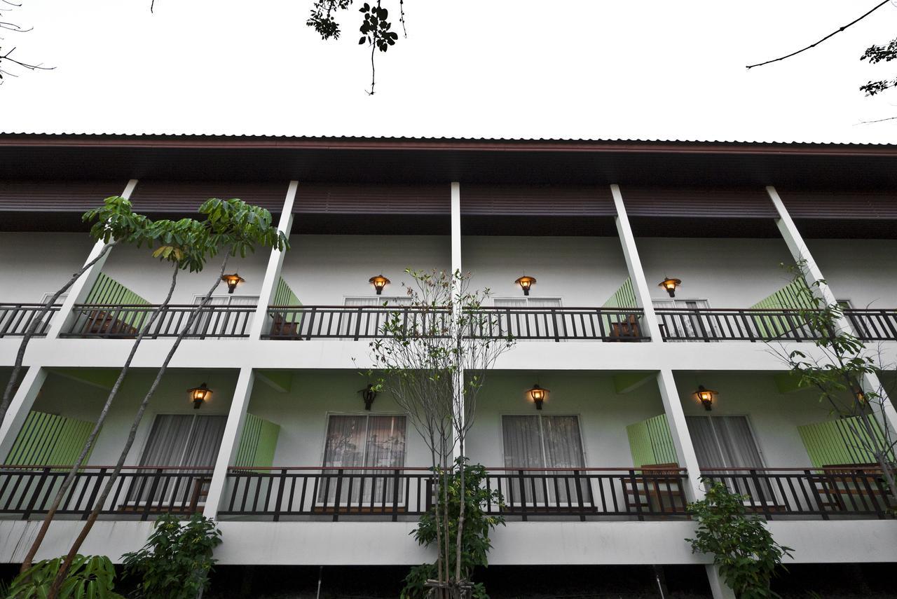 Tree House Hotel Sisaket Εξωτερικό φωτογραφία