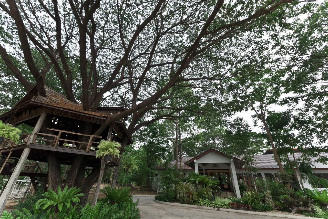 Tree House Hotel Sisaket Εξωτερικό φωτογραφία