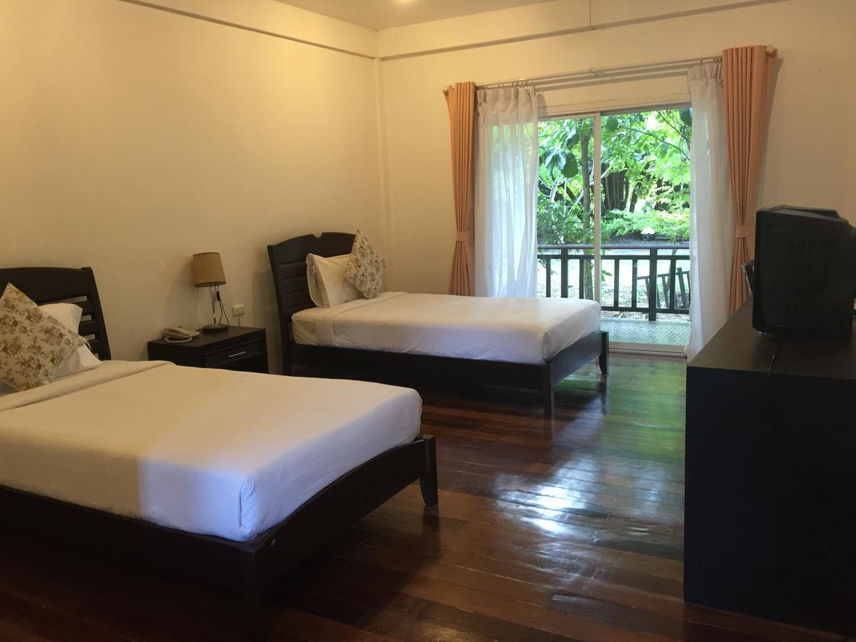 Tree House Hotel Sisaket Εξωτερικό φωτογραφία