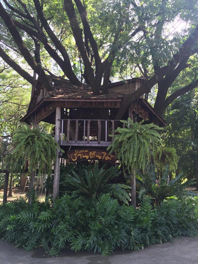 Tree House Hotel Sisaket Εξωτερικό φωτογραφία
